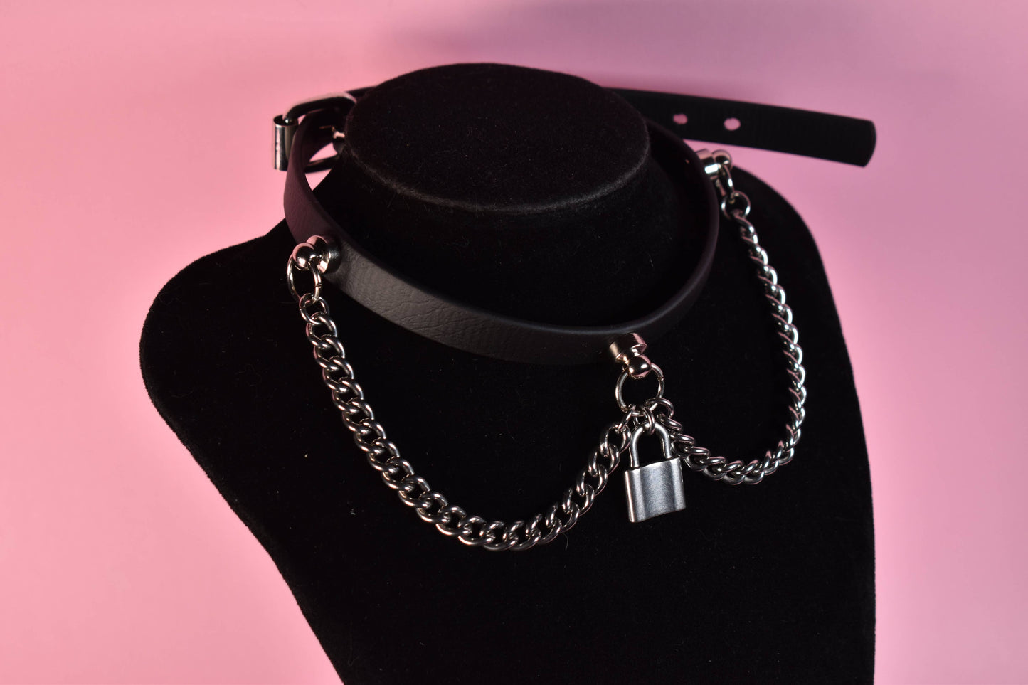 Valentine's 2025 Locked black choker made with biothane