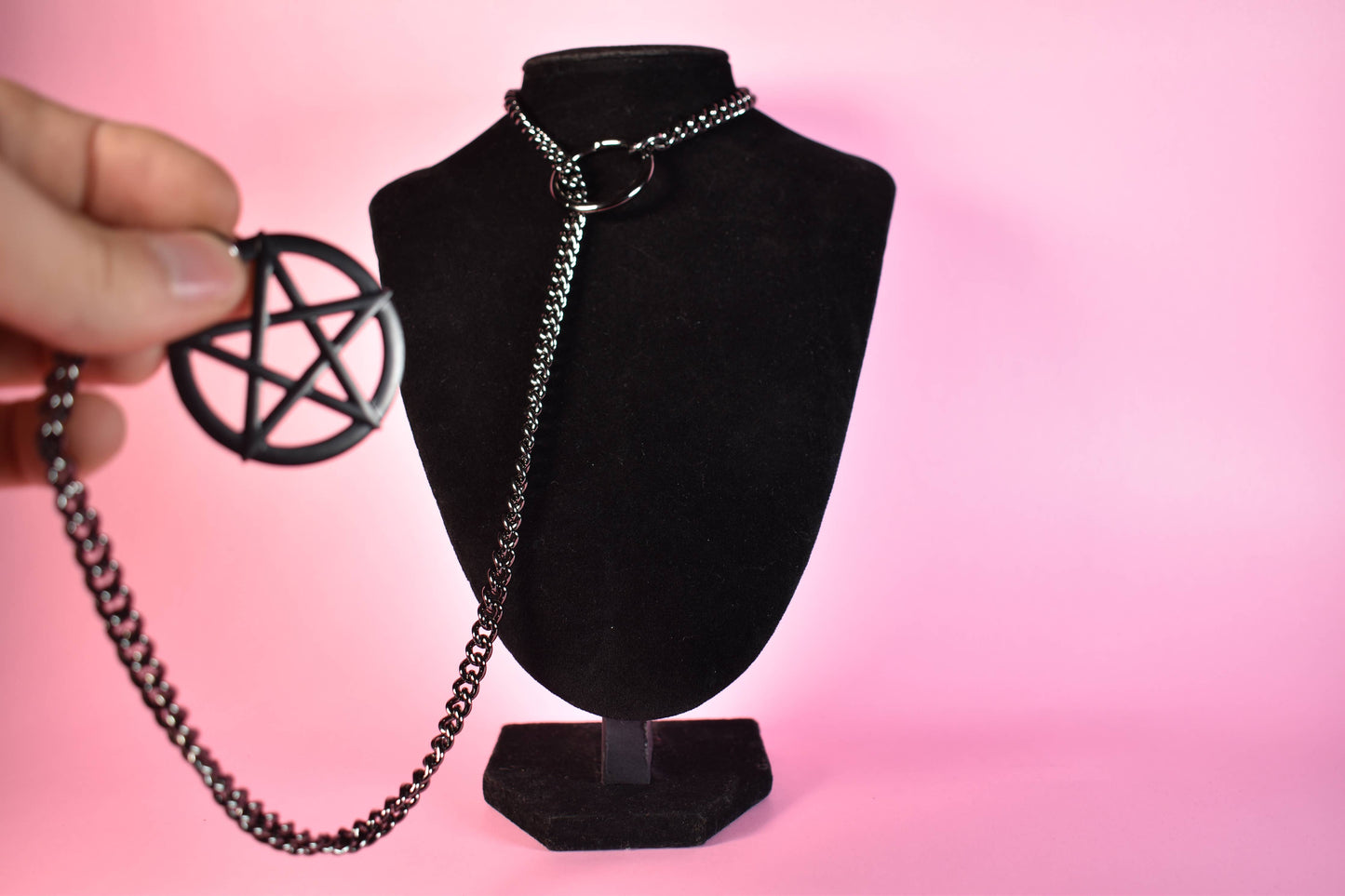 Black Pentagram Ring Slip Chain
