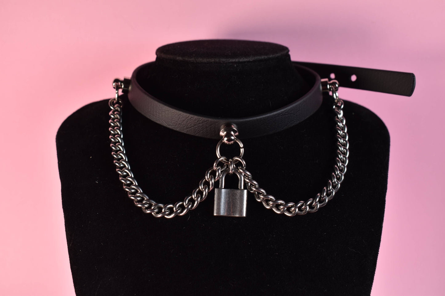 Valentine's 2025 Locked black choker made with biothane
